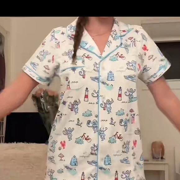 Roller Rabbit The Hamptons Collection Pajamas Set - Picture 2 of 2